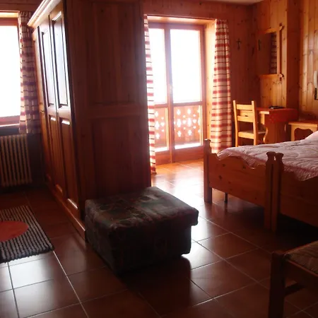 Alpe Fleurie 2* シャンポルク