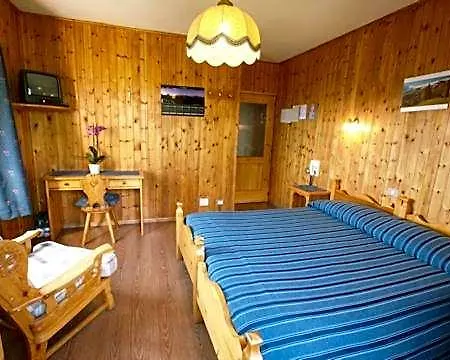 Hotel Alpe Fleurie 2*
