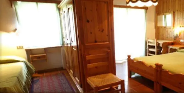 Hotel Alpe Fleurie 2*